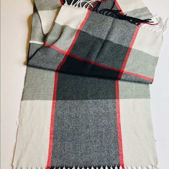 Gray & Red Plaid Winter Scarf – Soft Knit Fringe, Unisex - Picture 5 of 7